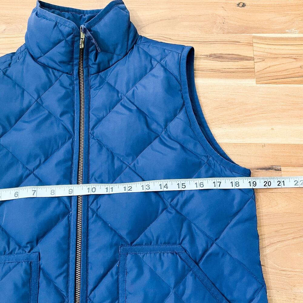 J Crew Women's Quilted Down Vest Sz S Navy Blue Full Zip Pockets Basic Outdoor - Picture 10 of 11